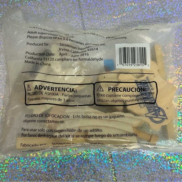 Marvel Avengers Ultron Revolution BLACK WIDOW Lowe's Build & Grow Wood Kit NEW - Picture 3 of 4